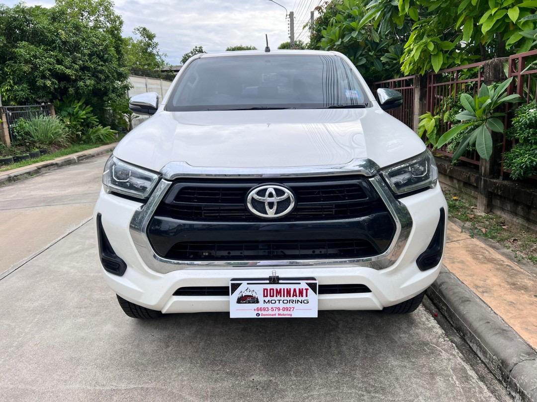 2022 TOYOTA HILUX PRERUNNER AT 2WD