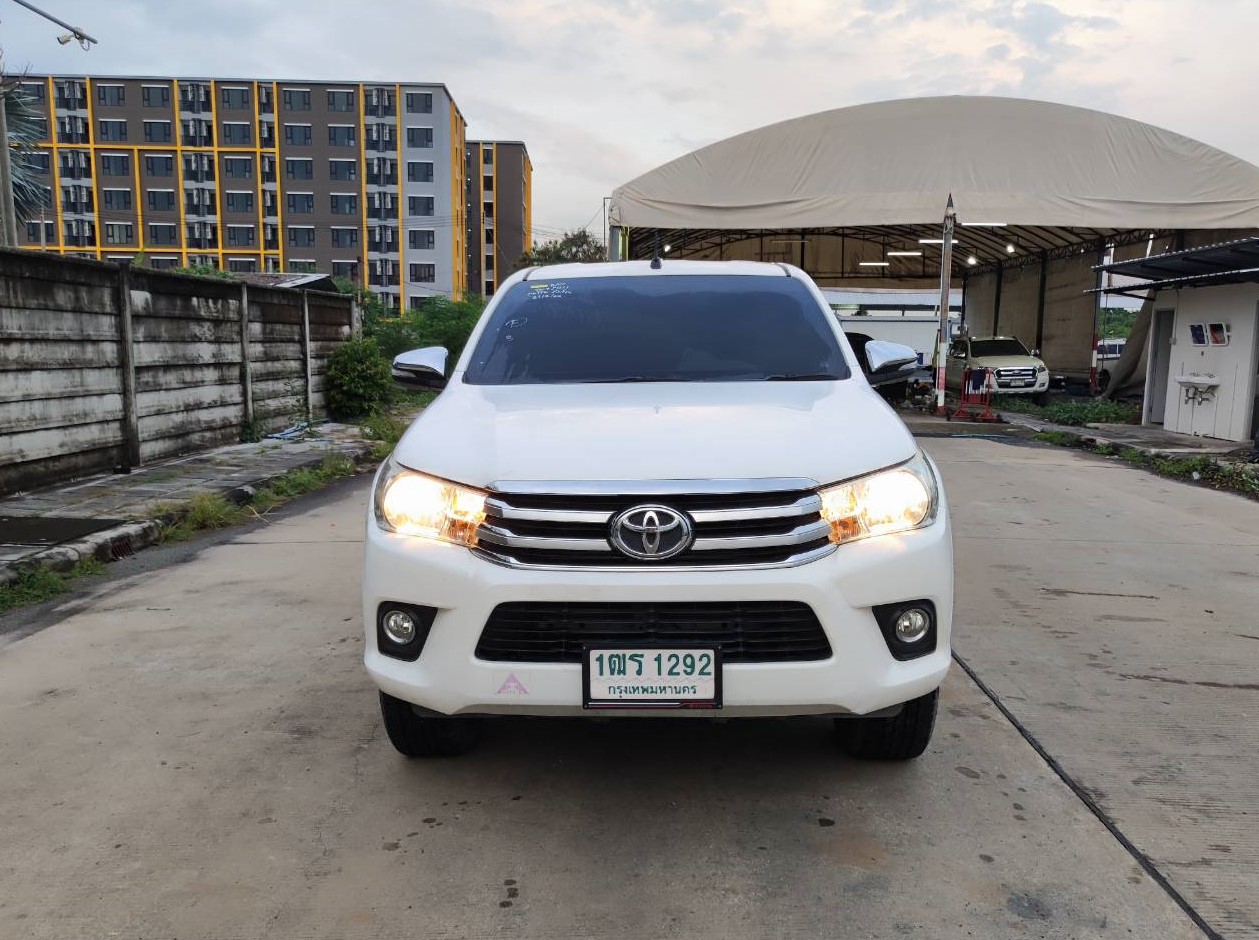 2017 TOYOTA HILUX SMART CAB 2WD AT