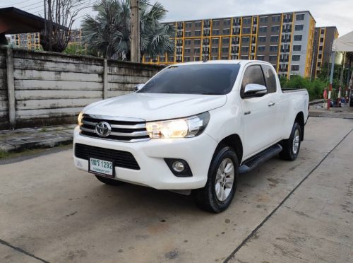 2017 TOYOTA HILUX SMART CAB 2WD AT 