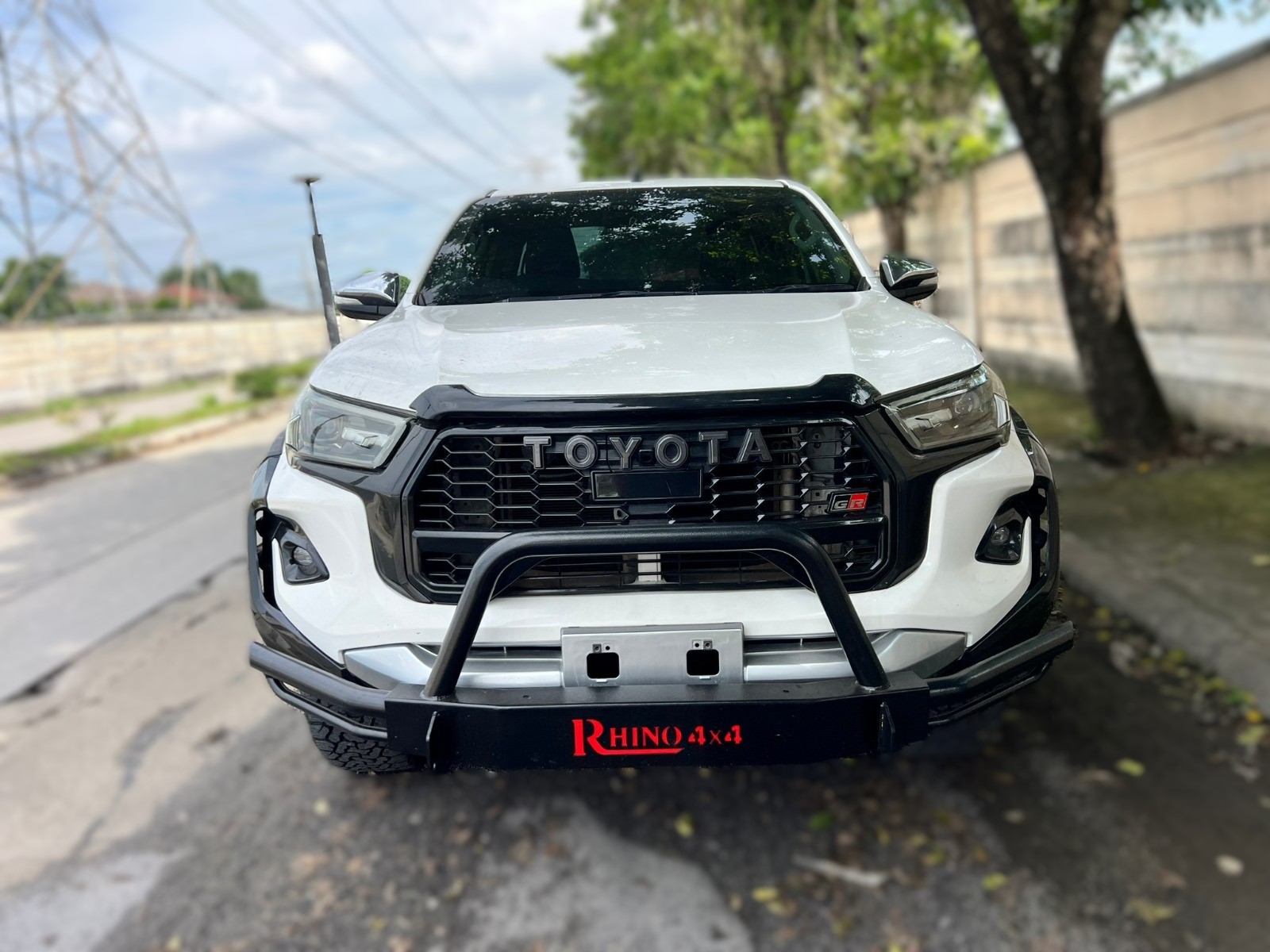 2015 TOYOTA HILUX REVO CONVERTED TO 2024 GR