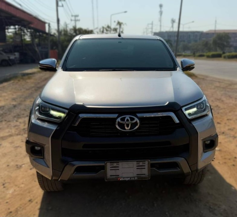 2022 TOYOTA HILUX REVO 2.8 4WD AT