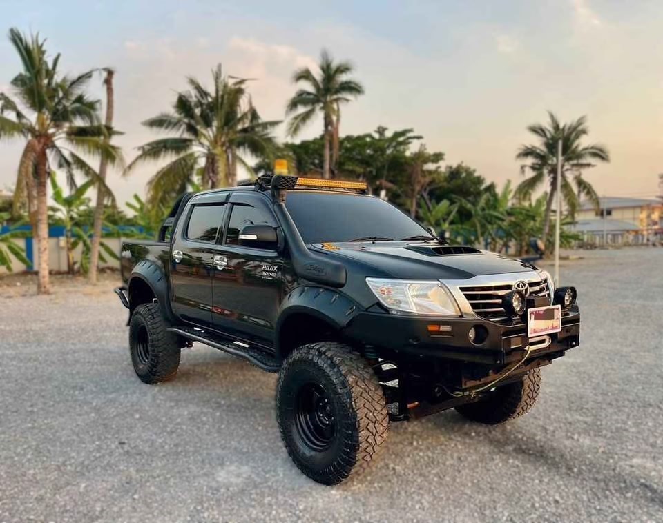 2012 TOYOTA HILUX VIGO 3.0 4WD MT