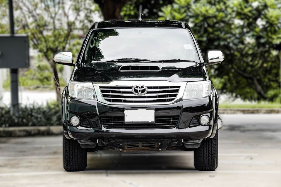 2011 TOYOTA HILUX VIGO 3.0 2WD AT