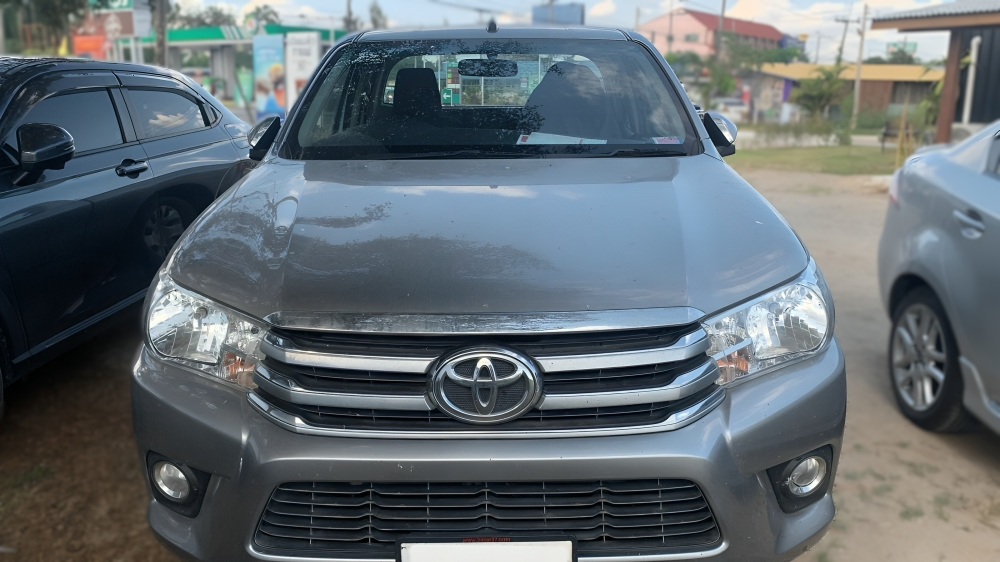 2017 TOYOTA HILUX REVO 2.4 2WD MT