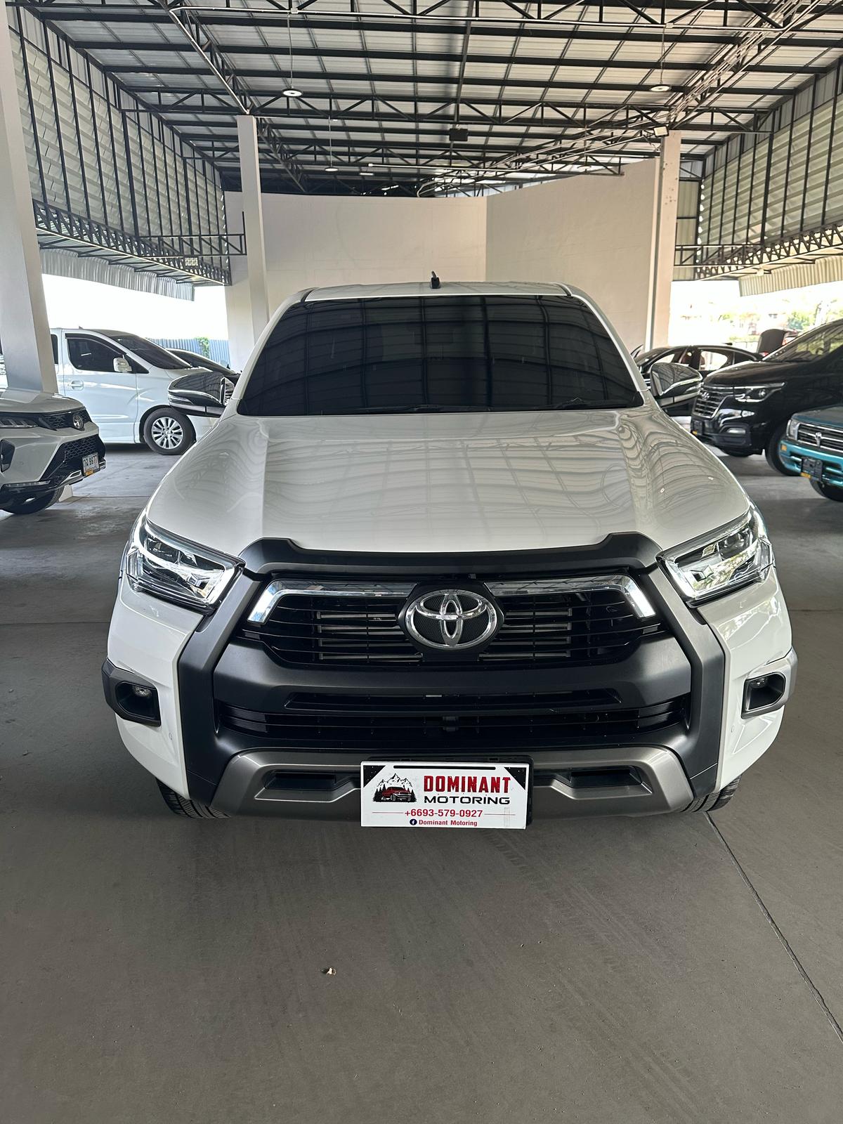 2022 TOYOTA HILUX ROCCO 2.4 4WD MT