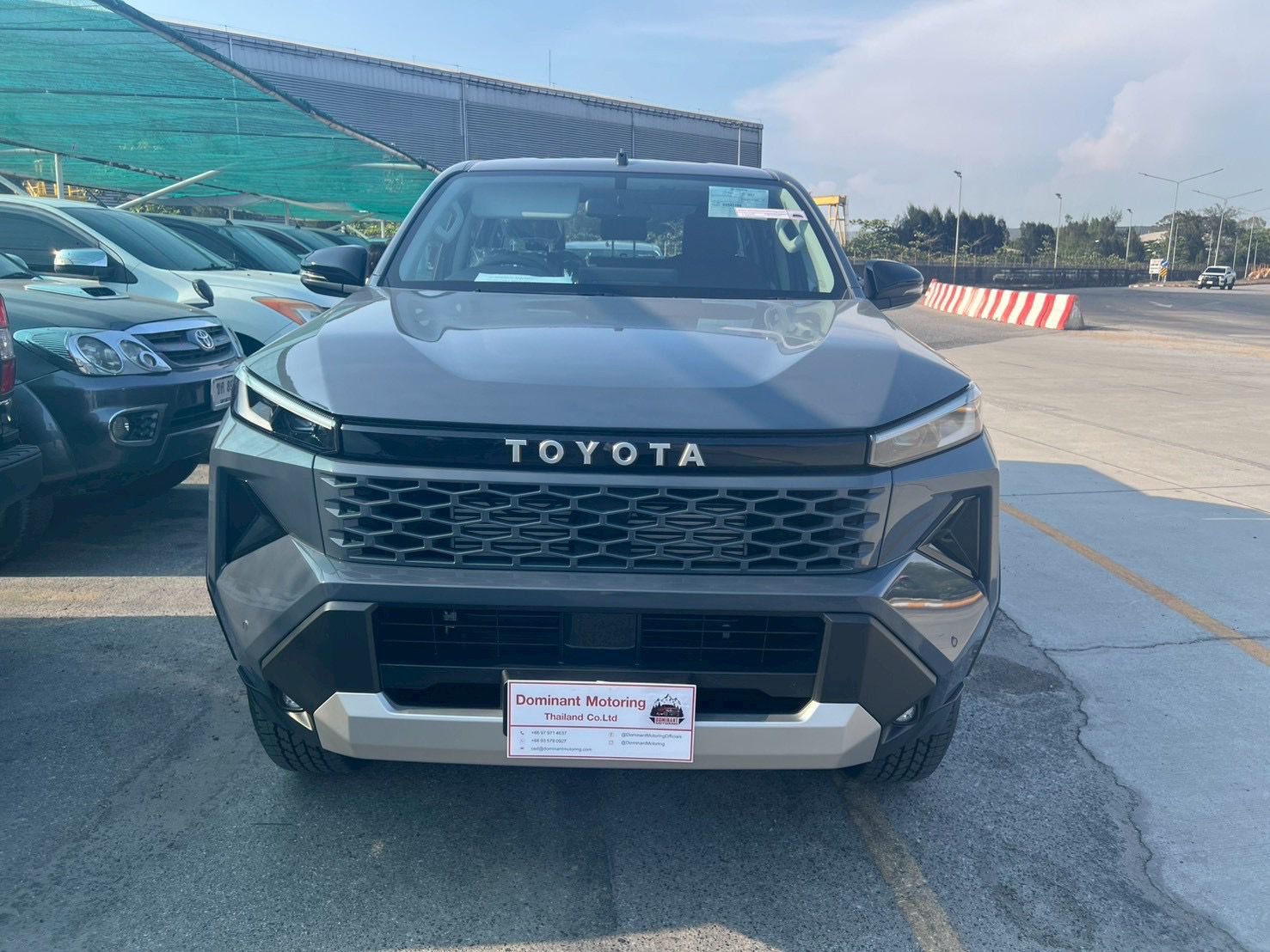 2026 TOYOTA HILUX TRAVO PREMIUM 4TREX