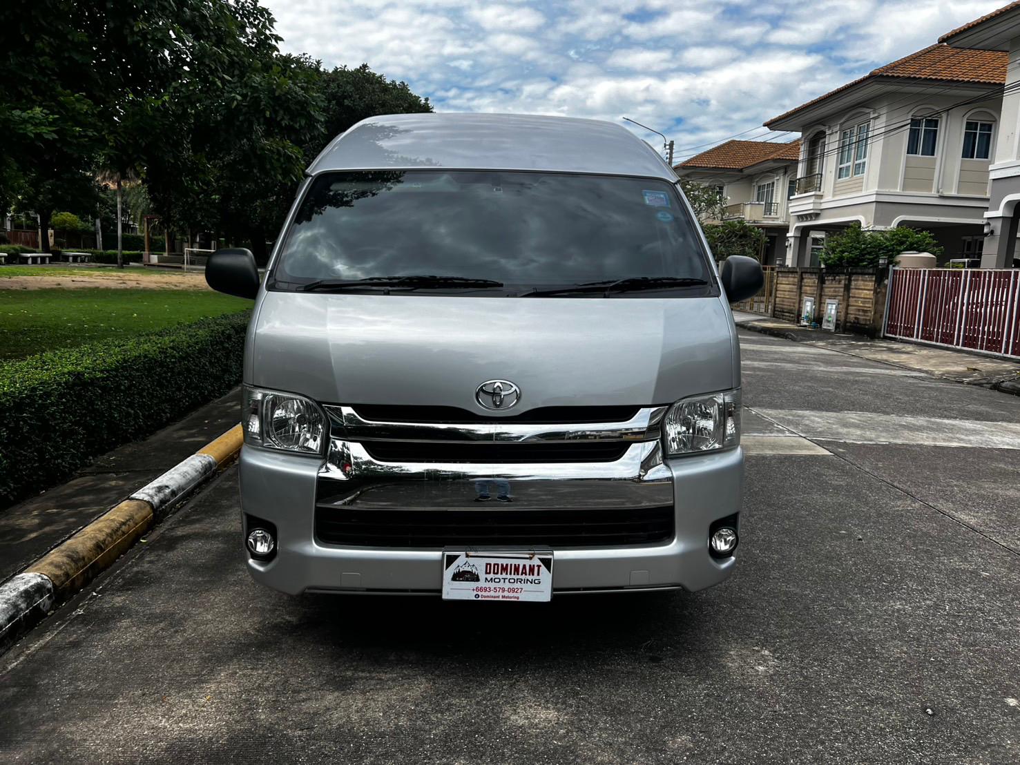 2019 TOYOTA HIACE COMMUTER